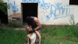 นักเรียนสาวนมเล็กน่าสงสารถูกไอ้หื่นจับบีบคอจนสลบก่อนจะจับมัดแล้วทำการข่มขืนอย่างซาดิส