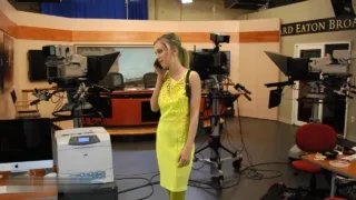 หนังโป๊ฝรั่งผู้ประกาศข่าวสาว โดนตากล้องหื่นดักข่มขืนก่อนจะให้เชือกรัดคอดับ